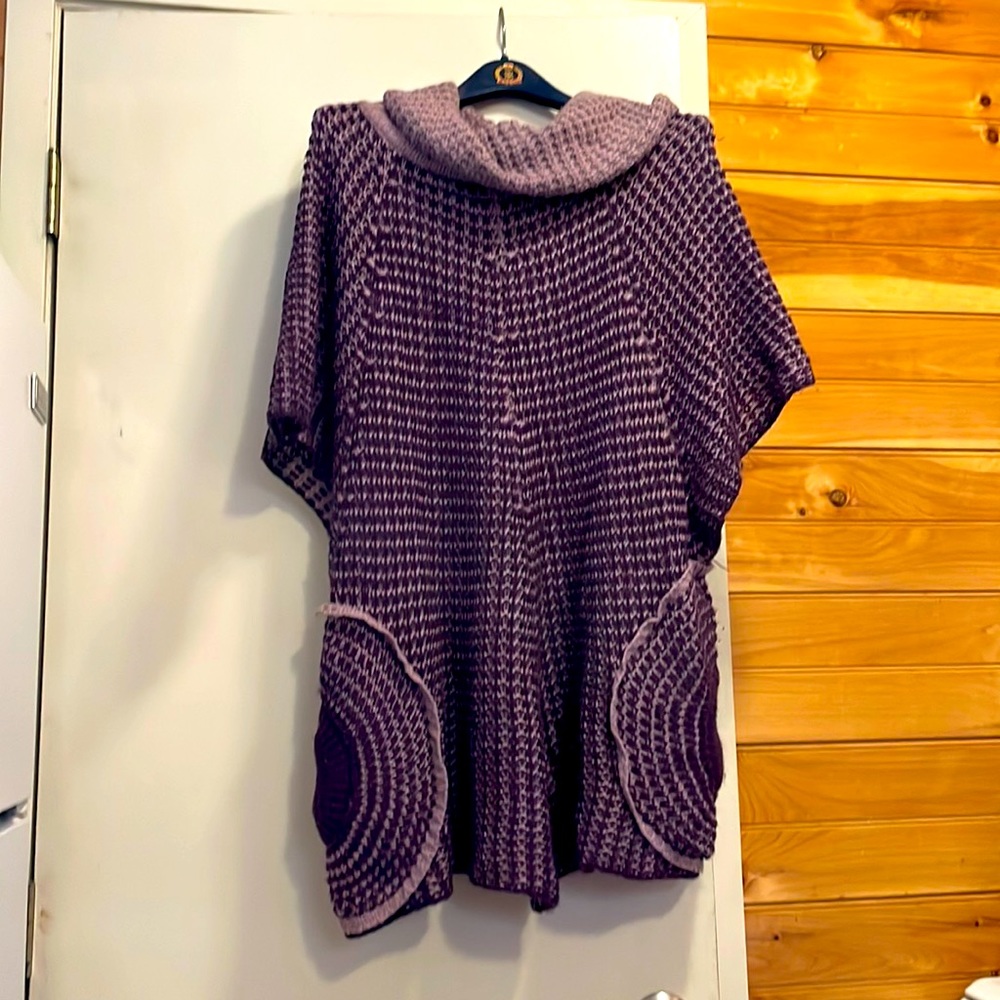Amor Vivian Sweater w/ Pockets